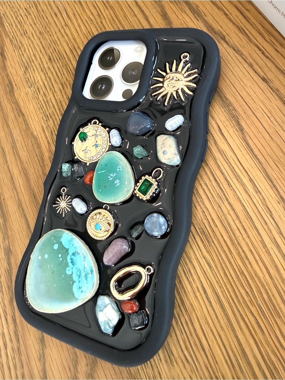 Artikl Mosaic iPhone 16 Pro Max Phone Case Black Charm Gemstone Boho New in Box - Picture 10 of 14